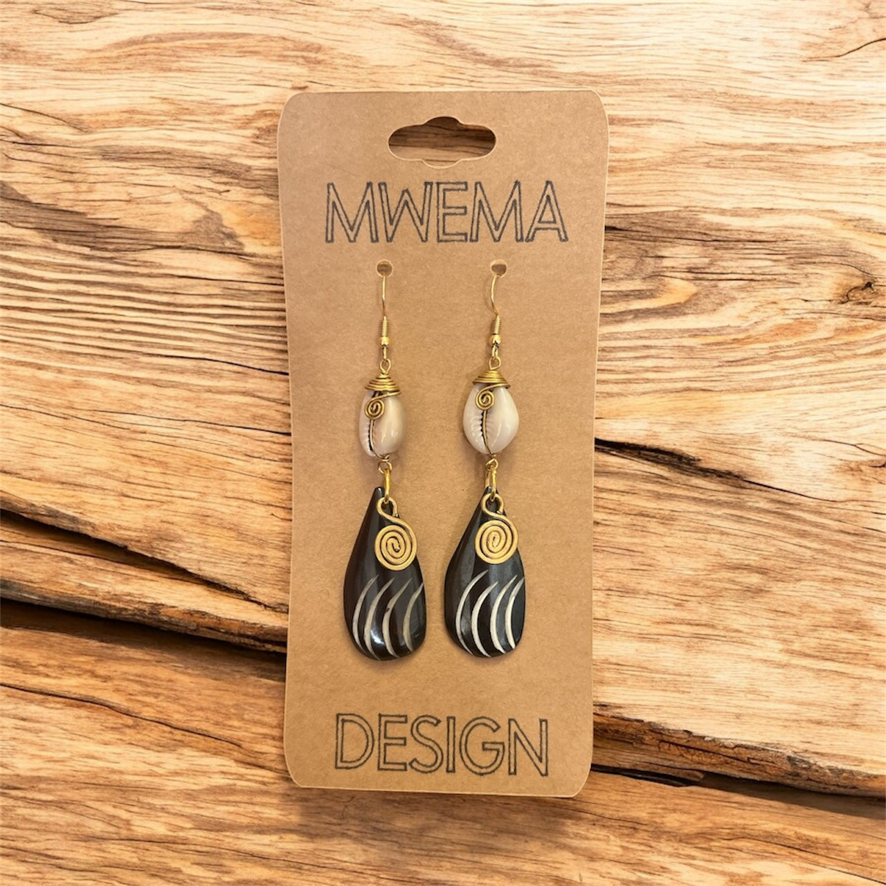 Savannah Grass Teardrop Earrings with Shell – Natural Boho