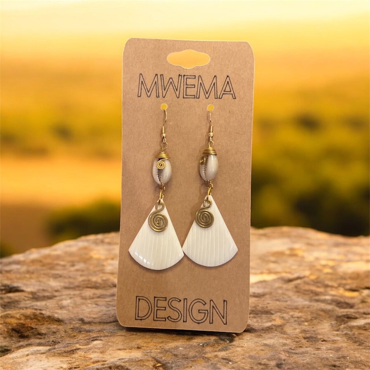 Shell Pie-Cut Earrings – Unique Natural Shell Design