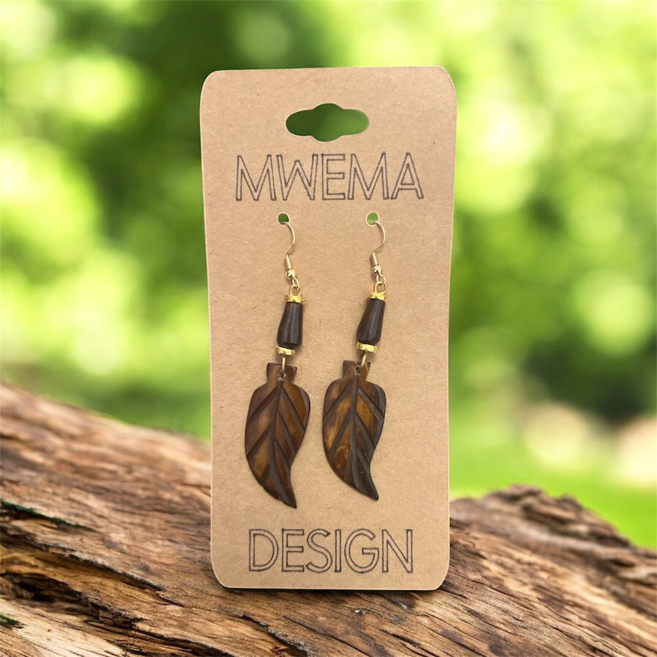 Leaf Drop Earrings – Nature-Inspired Lightweight